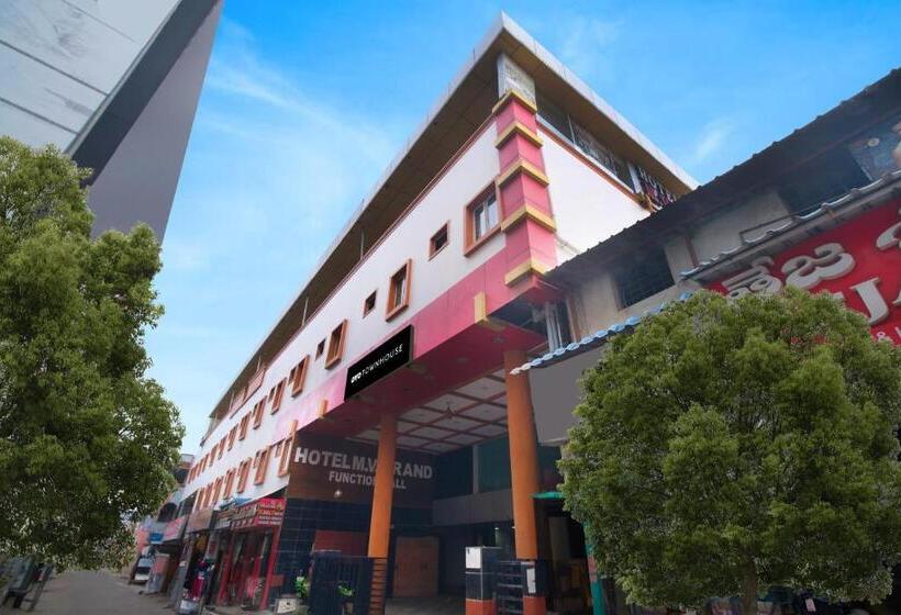 فندق Super Townhouse Gajuwaka Near Cmr Mall