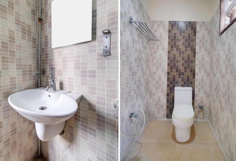 فندق Super Townhouse Gajuwaka Near Cmr Mall