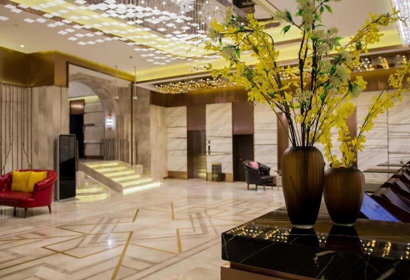 Отель Yitel Premium