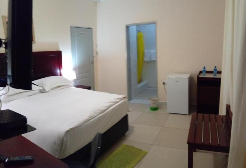 Kandjo S Bed And Breakfast