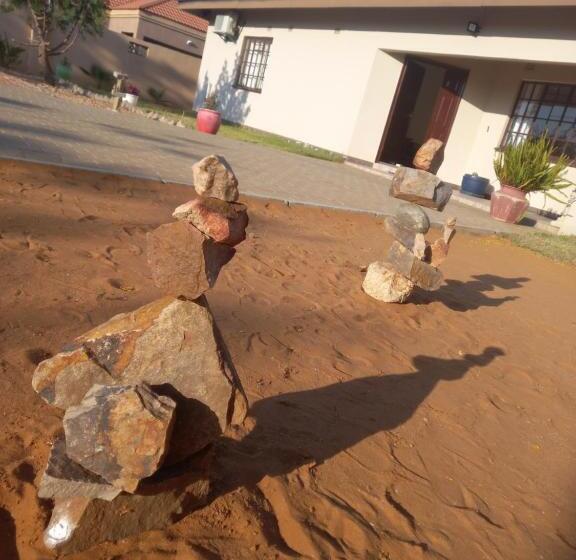 Kandjo S Bed And Breakfast