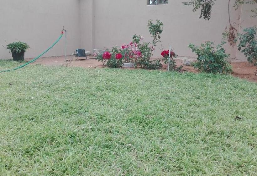 Kandjo S Bed And Breakfast