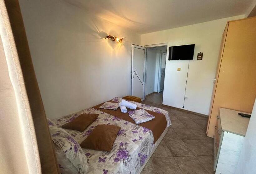 بنسيون морски полъх