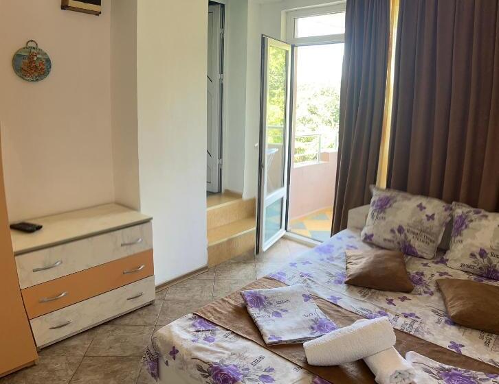 بنسيون морски полъх