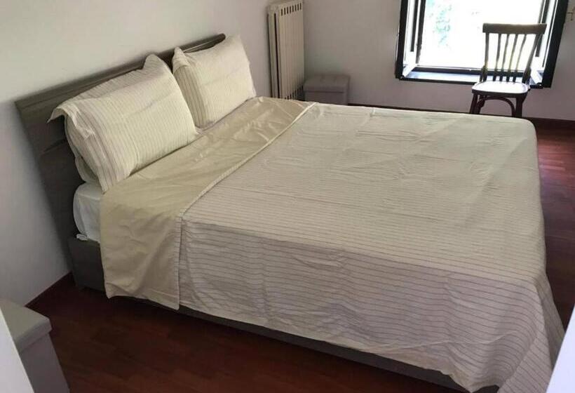 膳宿费 B&b Il Castello Lauro