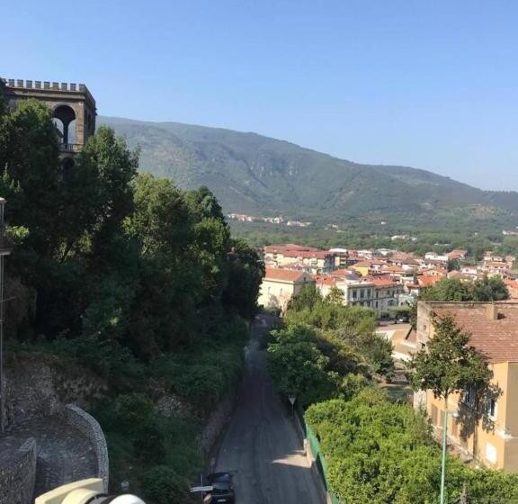 膳宿费 B&b Il Castello Lauro