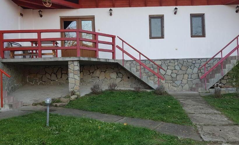 بنسيون Casa Bordei