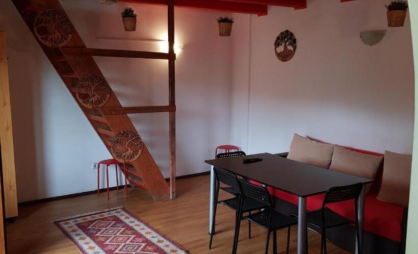 بنسيون Casa Bordei