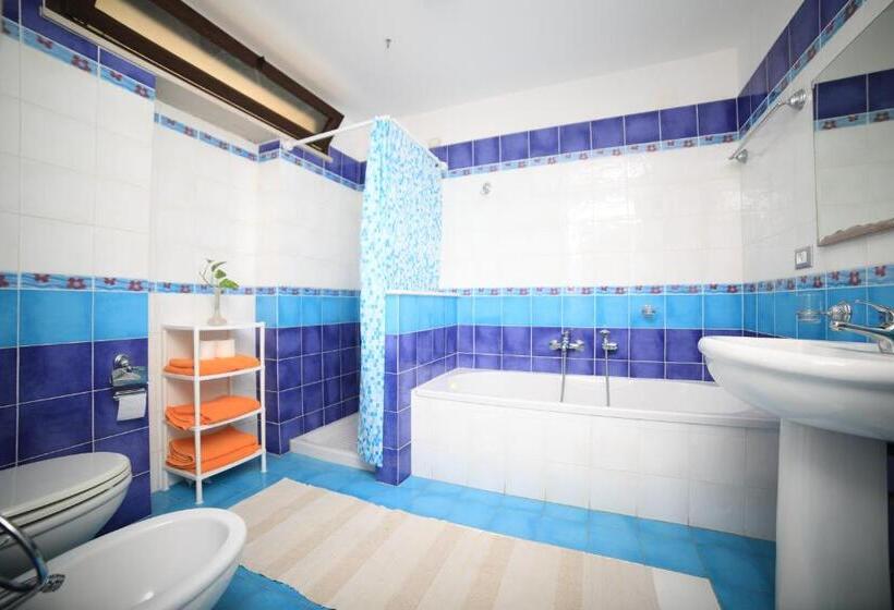 פנסיון La Tavernetta Degli Artisti