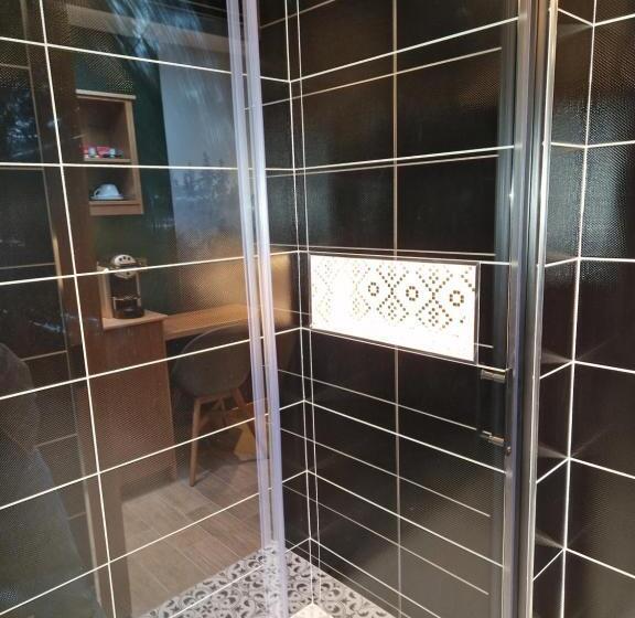 פנסיון Lynch S Townhouse