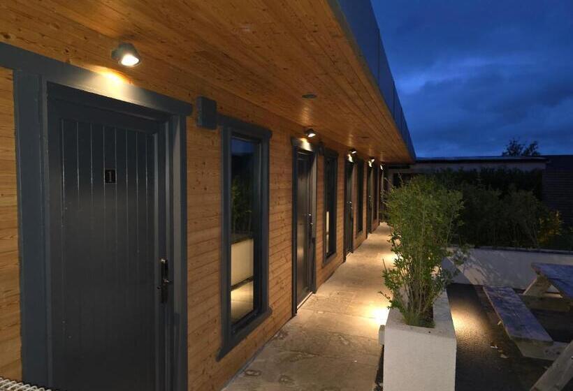 פנסיון Lynch S Townhouse