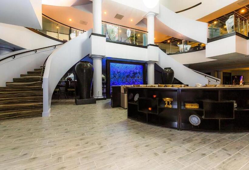 منتجع Regalia Hotel & Conference Center