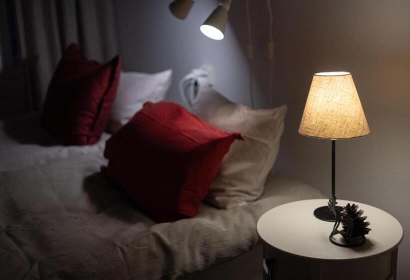 Aaria Bed And Breakfast