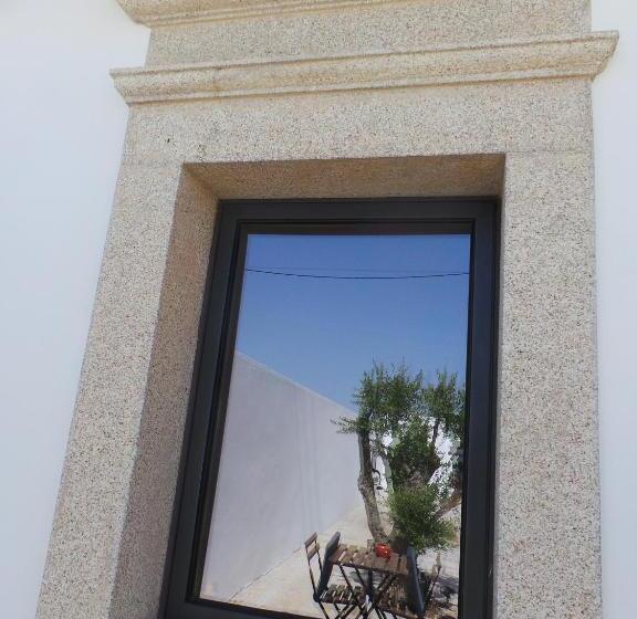 هاستل Dh Country House