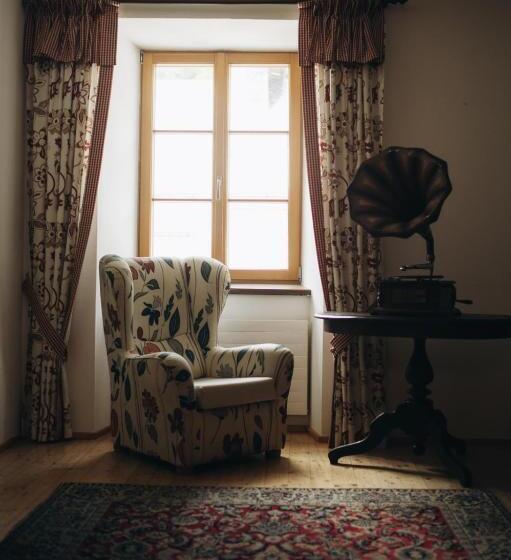 ユースホステル Gasthof Post