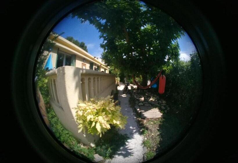 旅馆 Goclands Tiny Cool Coliving Coworking Villa Garden