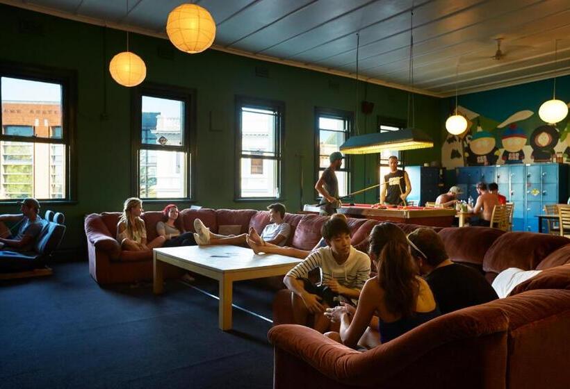 فندق صغير Old Fire Station Backpackers