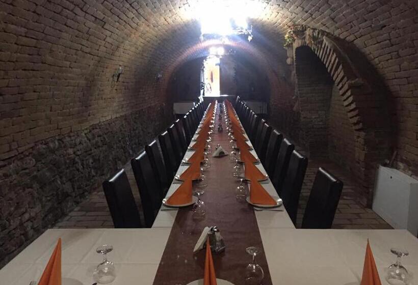 צימר Atkári Vendégház