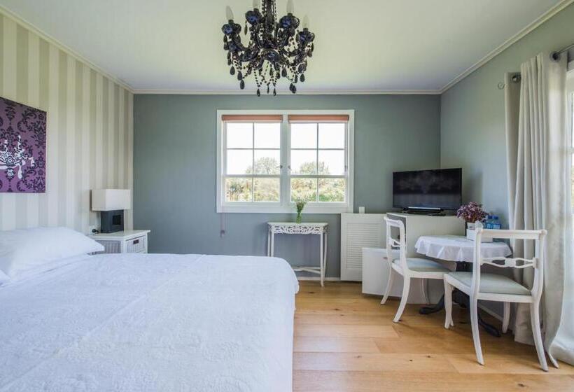 مبيت وإفطار Bycroft Lodge