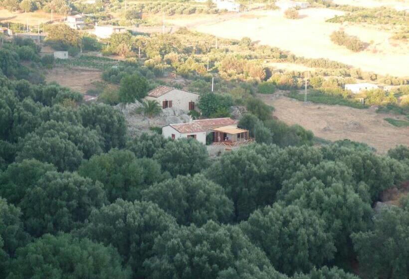 مبيت وإفطار Rocca Del Vento