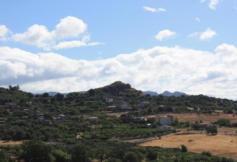 مبيت وإفطار Rocca Del Vento