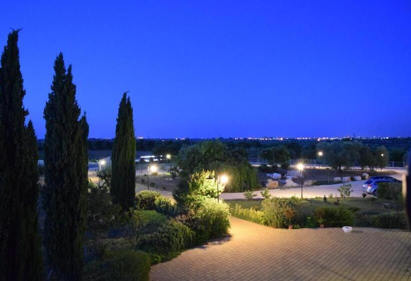 مبيت وإفطار Zyra Garden Club