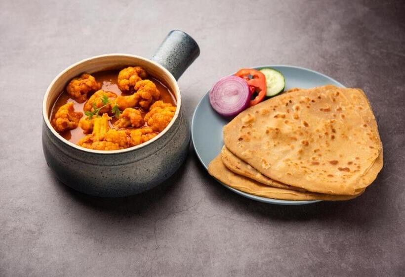 Fabhotel Ashirwad Regency