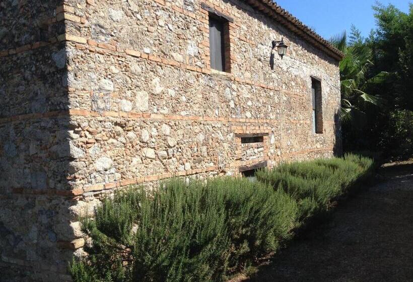 فندق Agriturismo La Calabrisella