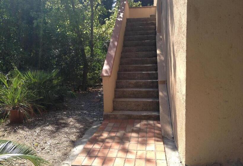 فندق Agriturismo La Calabrisella