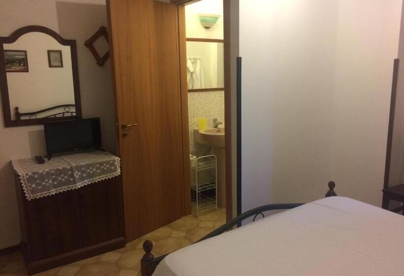 فندق Agriturismo La Calabrisella