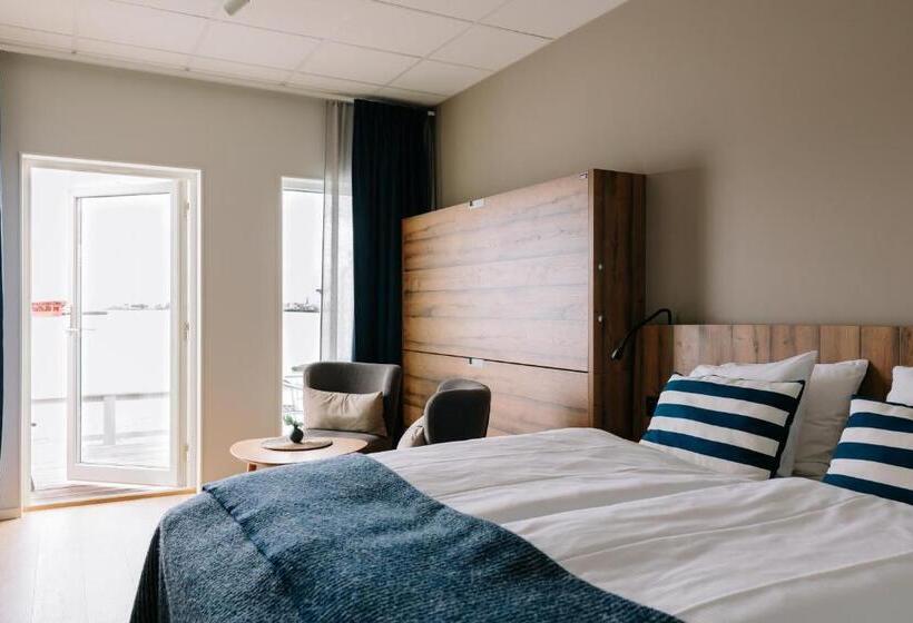 فندق Badholmen Restaurang & Rum