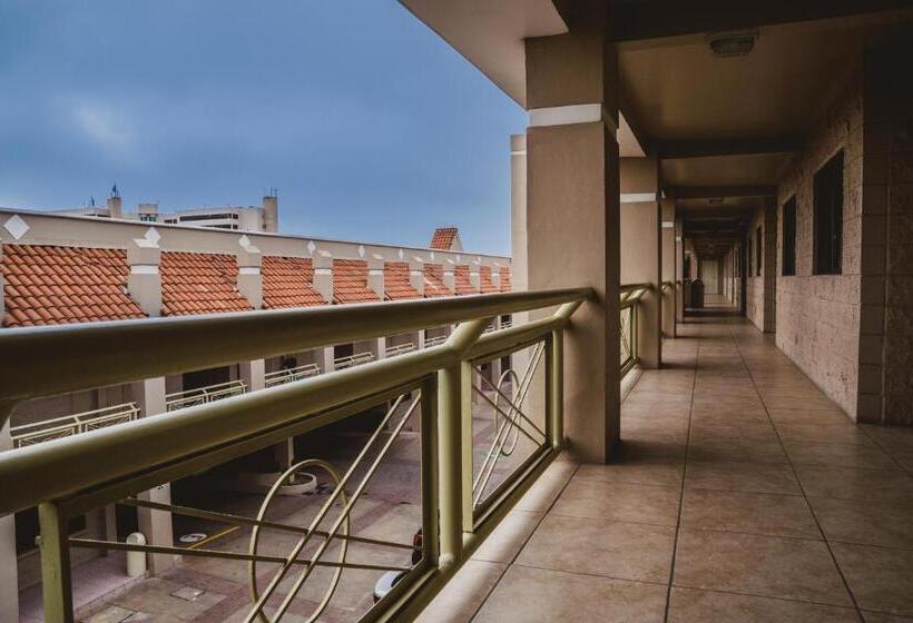 בית מלון כפרי Del Mar Inn Rosarito