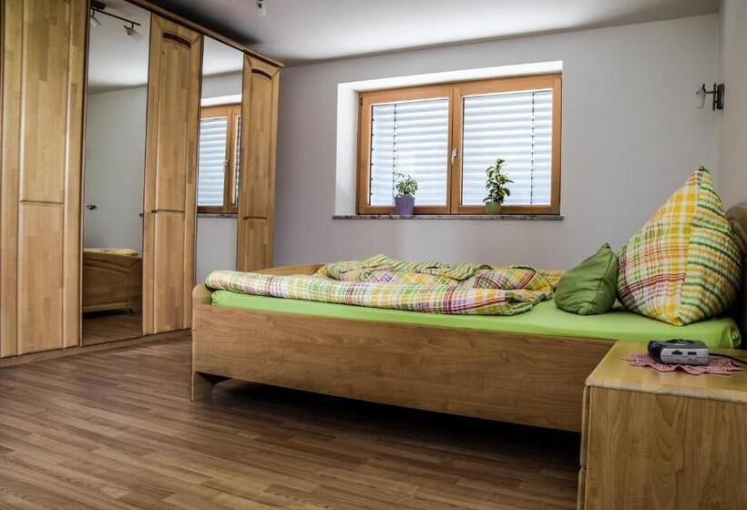 בית מלון כפרי Dorfhof