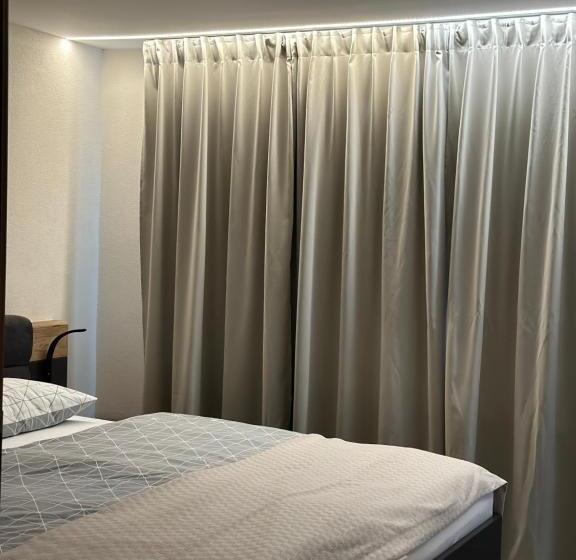 هتل Martinova Izba   Rooms & Apartments