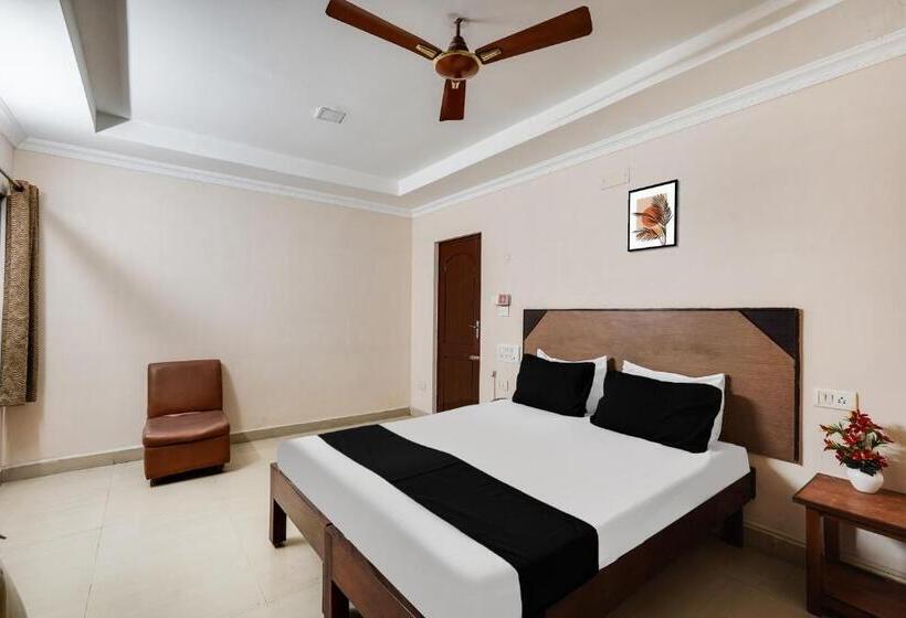 Super Hotel O Park Town Near Nehru Stadium