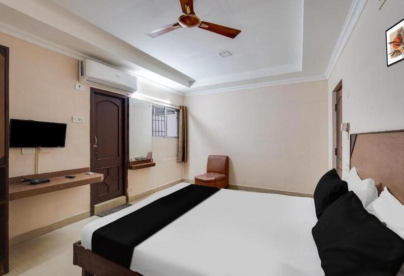 Super Hotel O Park Town Near Nehru Stadium