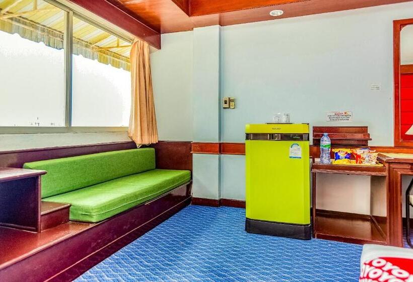 בית מלון כפרי Oyo 441 Grand Thara