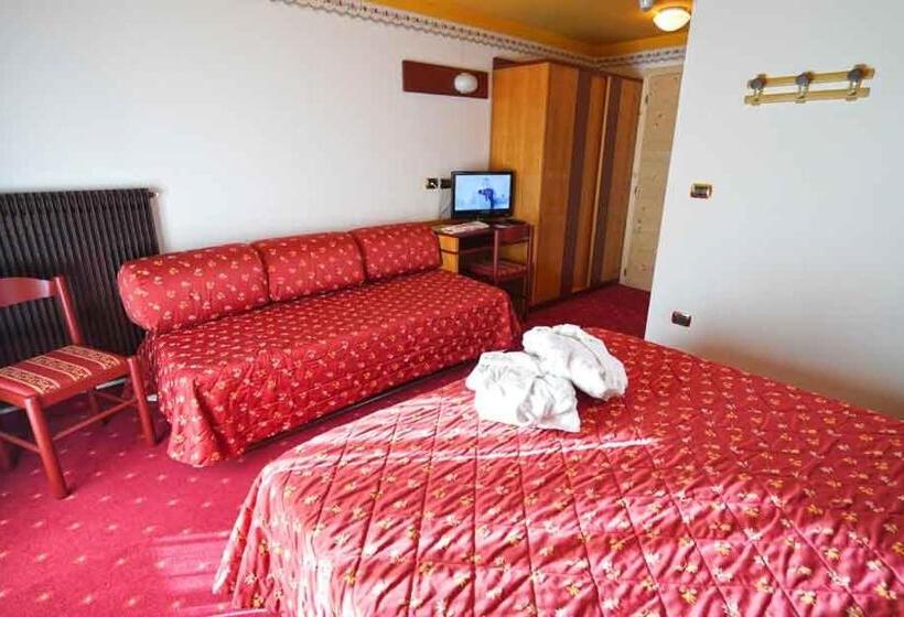 בית מלון כפרי Rauzi