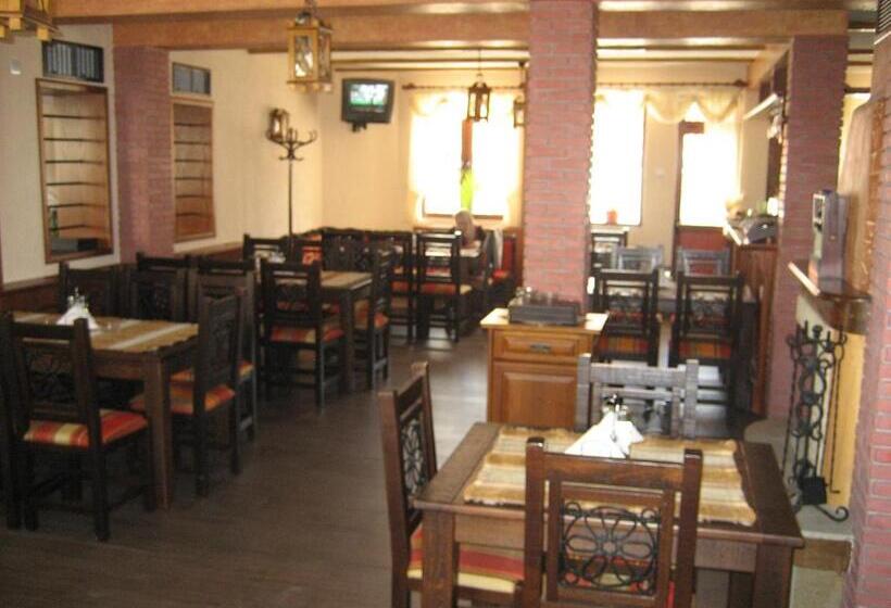 فندق Spartak Family