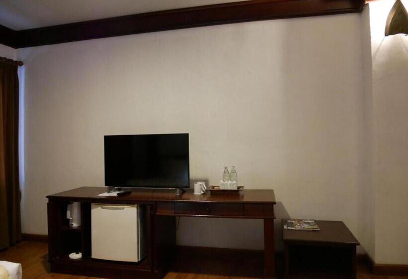 בית מלון כפרי Gassan Legacy Golf Club