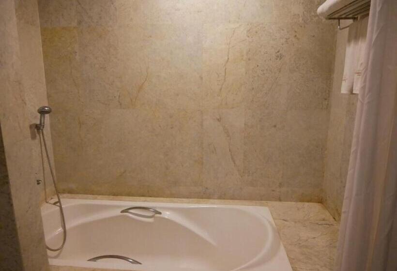 בית מלון כפרי Gassan Legacy Golf Club