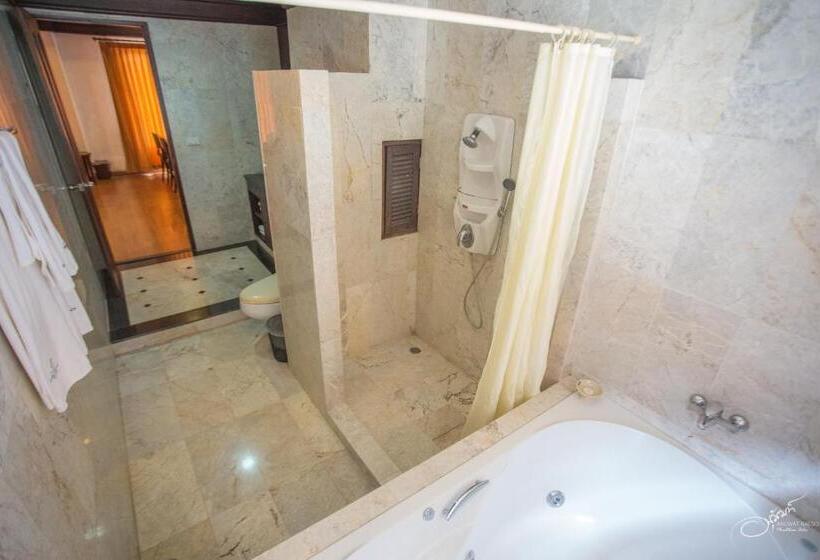 Отель Gassan Legacy Golf Club