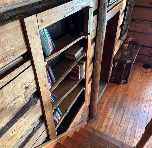 فندق Rustic Beaverfoot Lodge Room N10