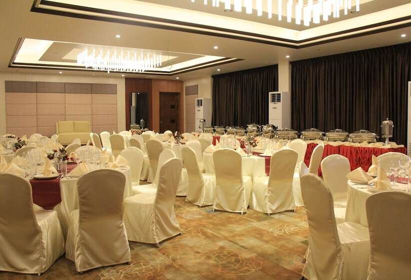 فندق Savannah Resort