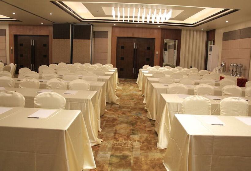 فندق Savannah Resort