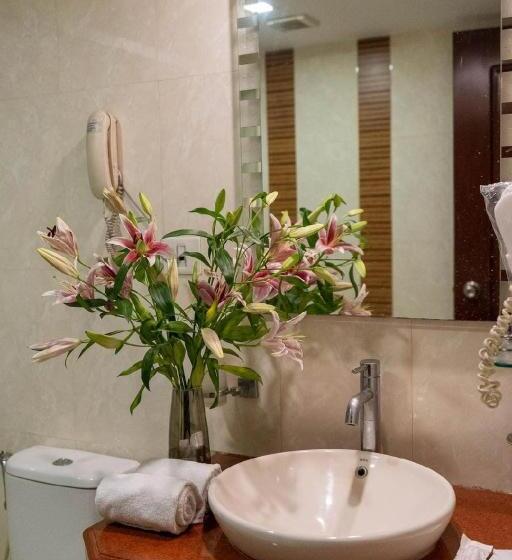 호텔 Sree Parijatha Grand