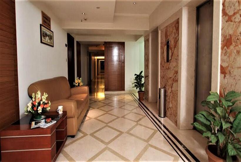 호텔 Sree Parijatha Grand