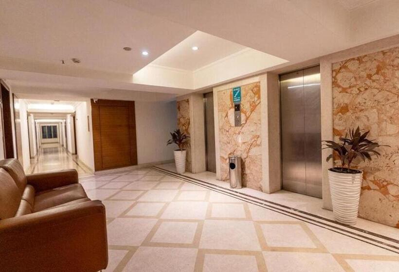 호텔 Sree Parijatha Grand