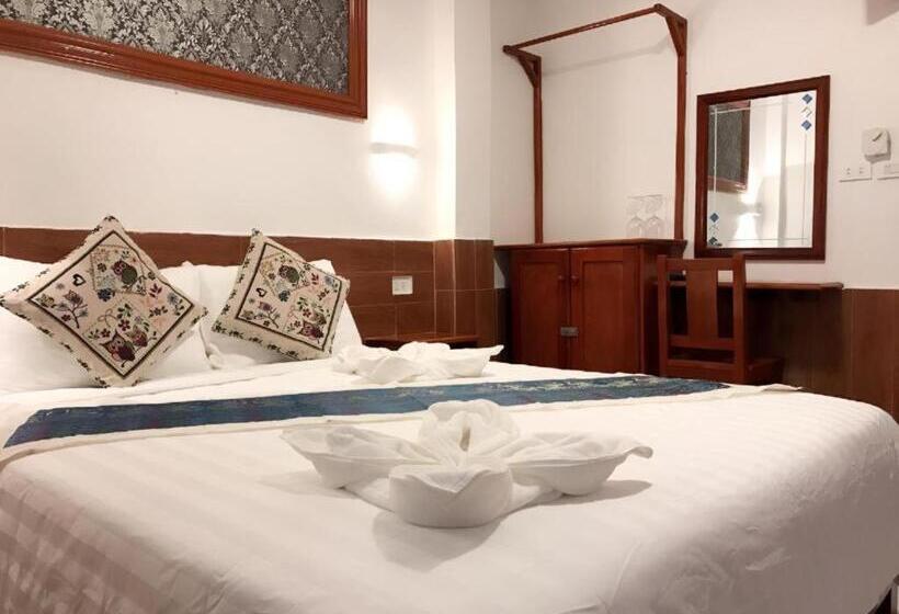 هتل Vangvieng Sunrise East