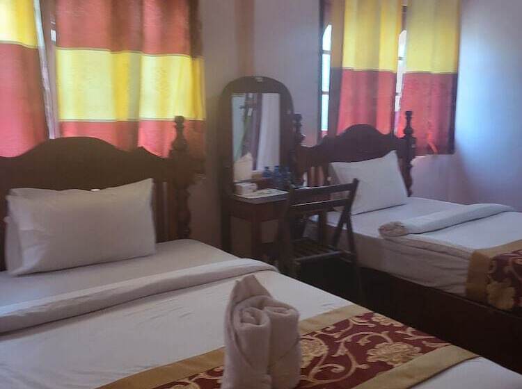 Отель Vangvieng Sunrise East